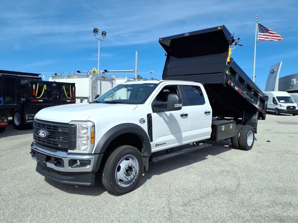 New 2027 Ford Super Duty F-550 DRW Truck Crew Cab