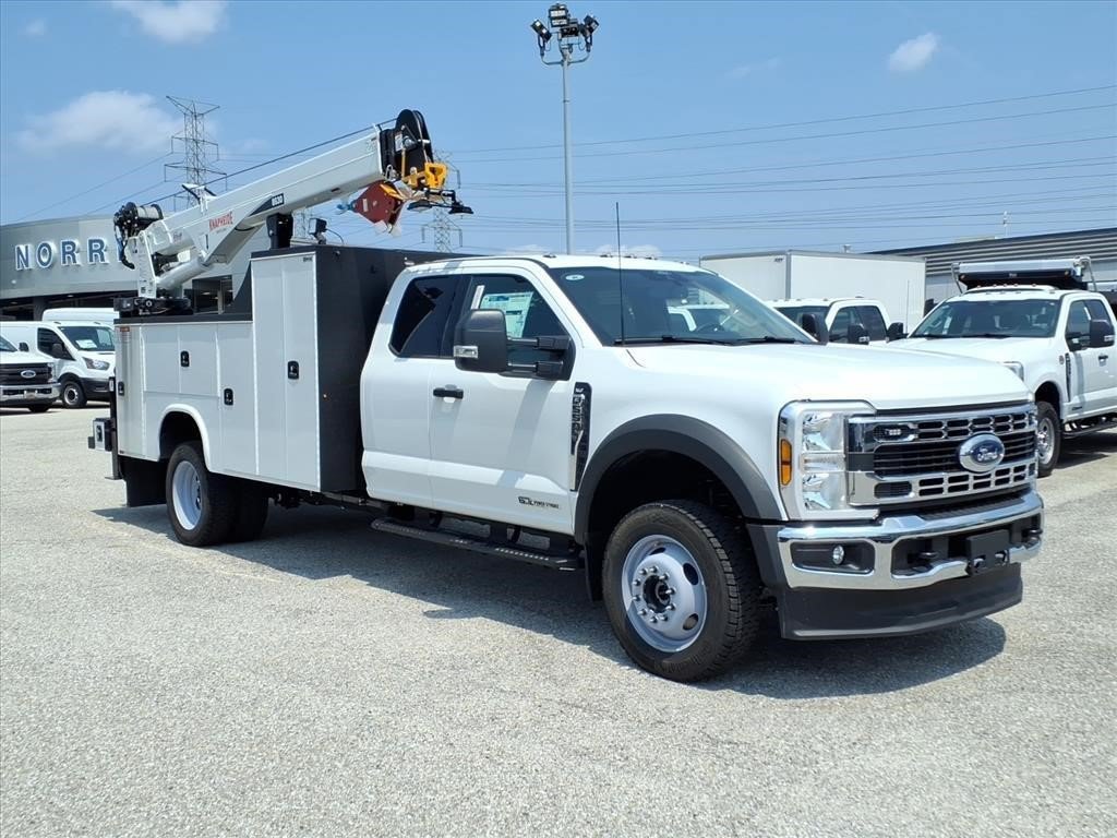  Ford Super Duty F-550 DRW