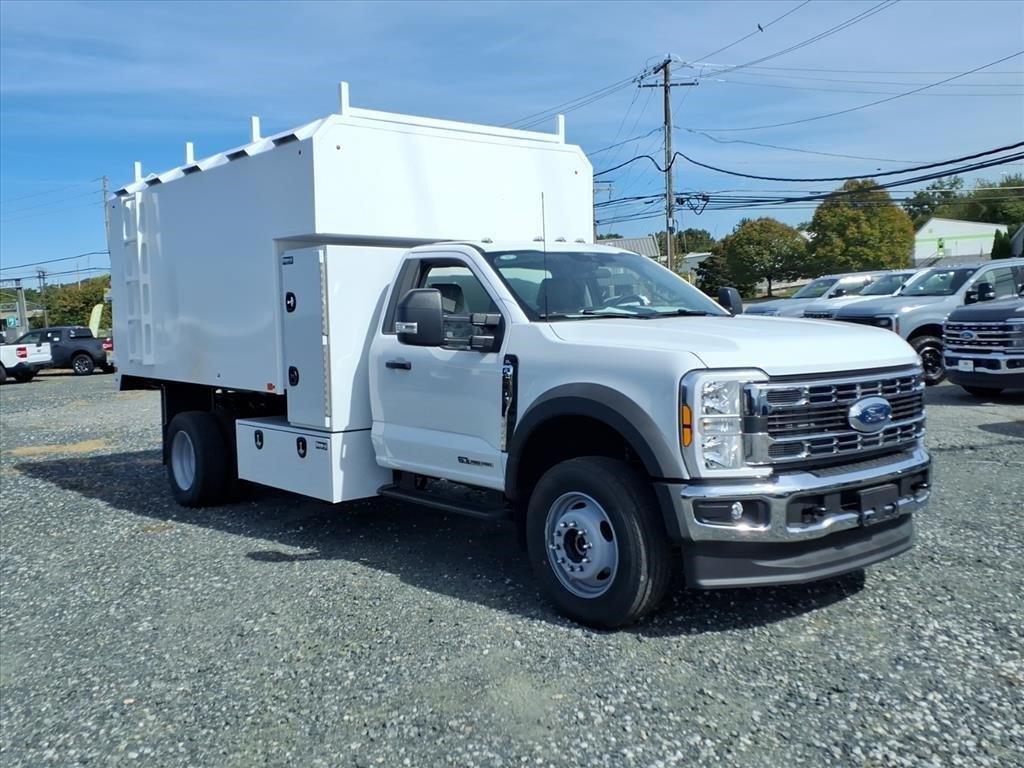  Ford Super Duty F-600 DRW