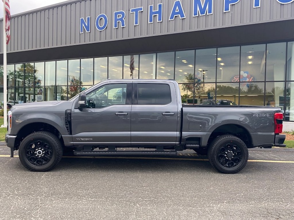 New 2026 Ford Super Duty LARIAT Full Size Truck