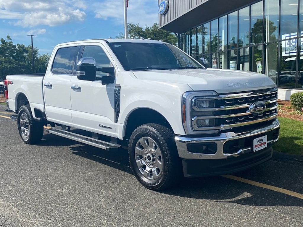 New 2026 Ford Super Duty LARIAT Full Size Truck