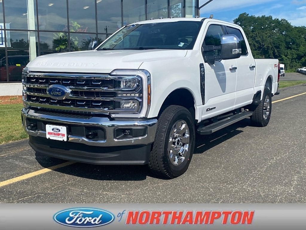 New 2026 Ford Super Duty LARIAT Full Size Truck