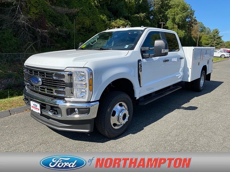 2026 Ford F-350 Super Duty Chassis Cab