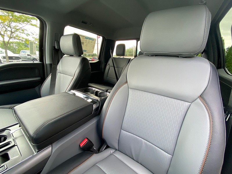 2025 Ford F-150 Lariat - Photo 17