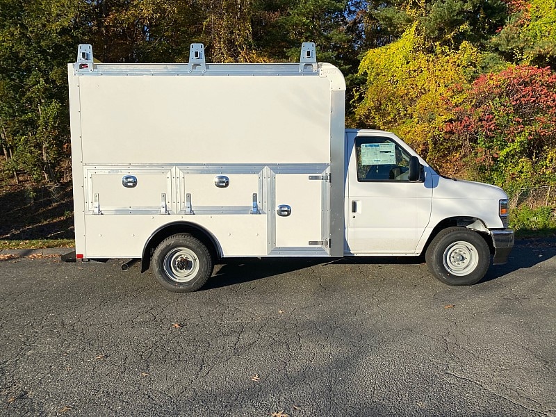 2026 Ford E-Series Cutaway Base - Photo 4