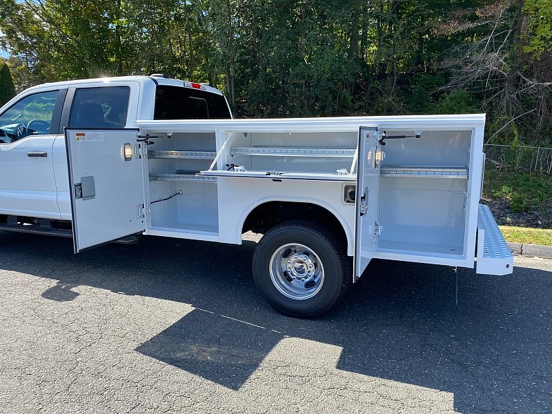 2026 Ford F-350 Super Duty Chassis Cab XL - Photo 6