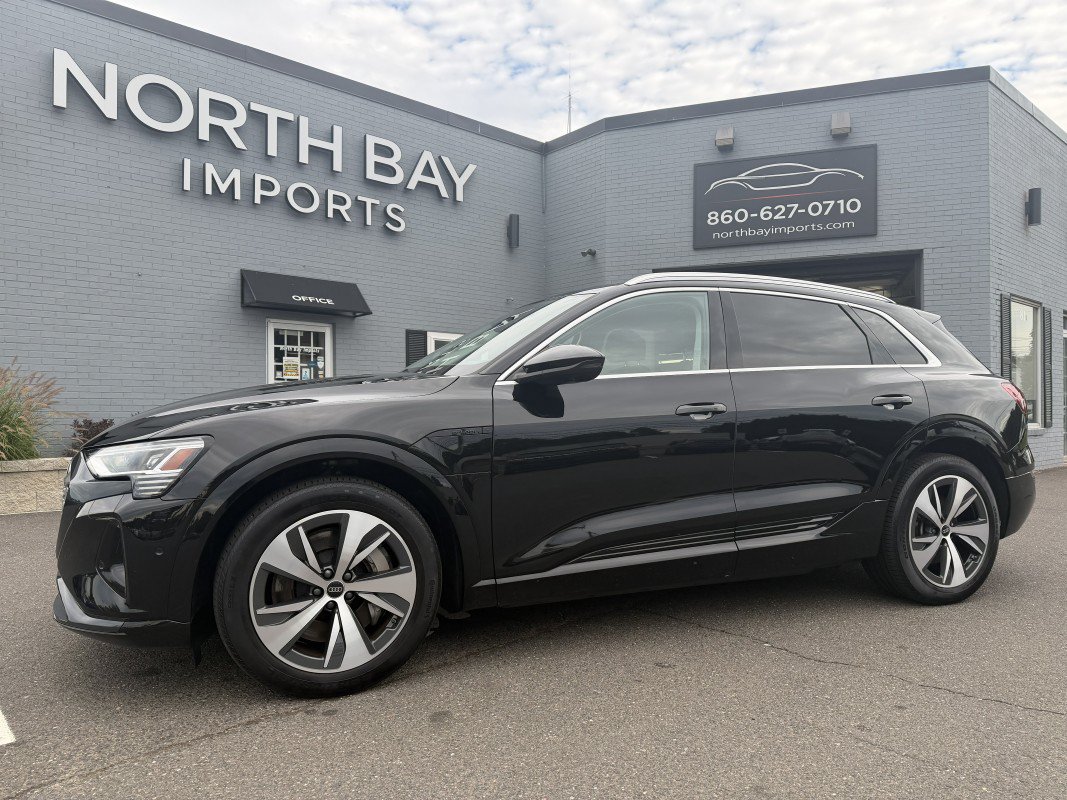 2024 Audi Q8 e-tron Premium Plus