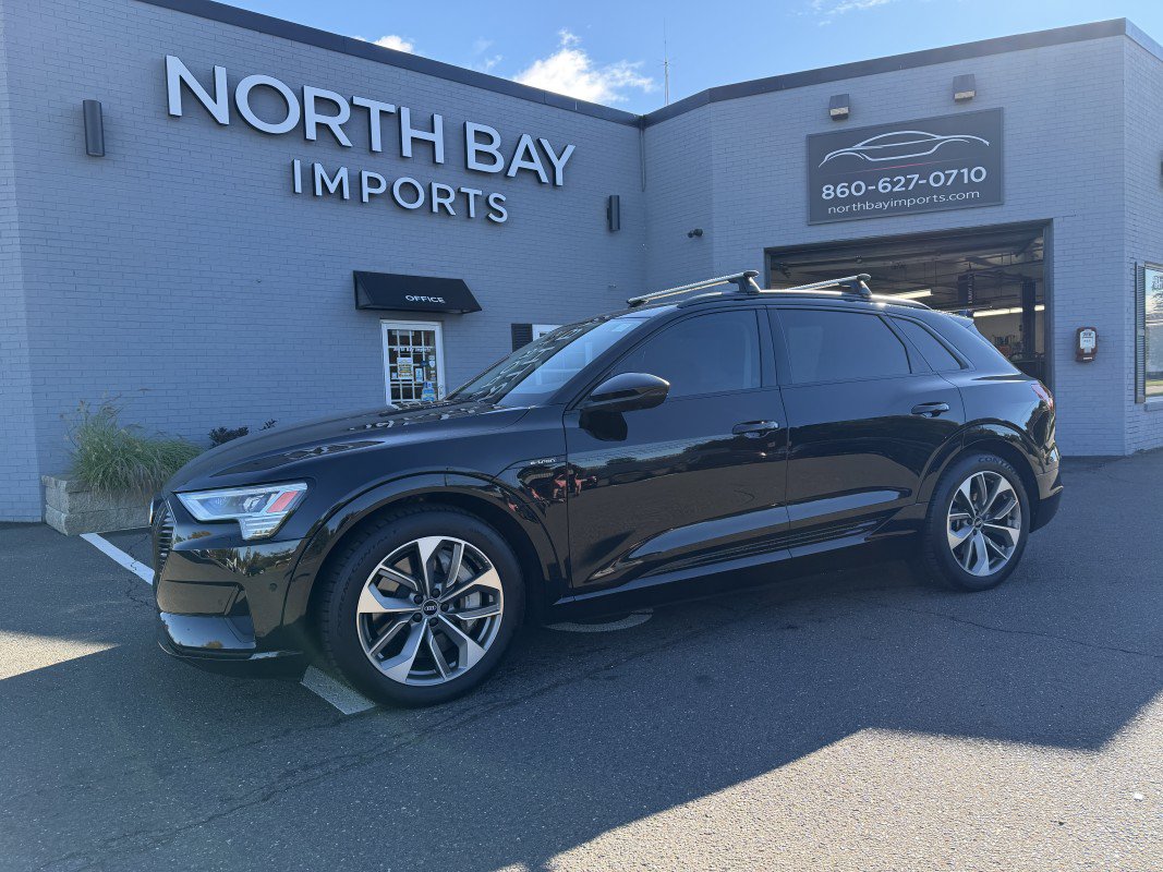 2021 Audi e-tron Premium Plus