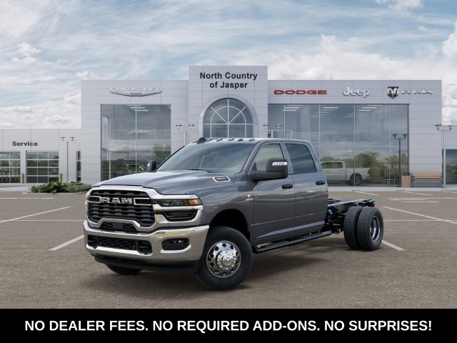 2026 Ram 3500 Chassis Cab TRADESMAN CREW   4X4 60' CA Pickup