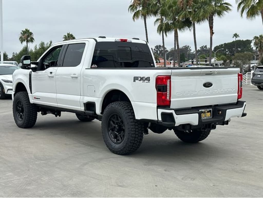 New 2025 Ford F-350SD Lariat Truck