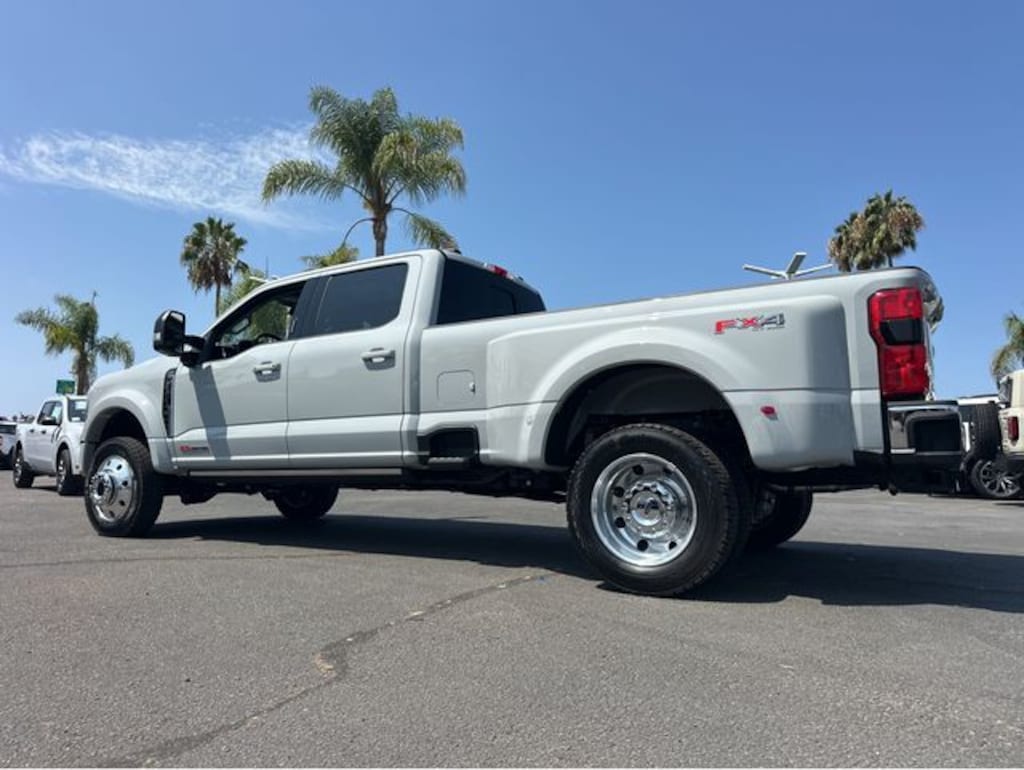 New 2026 Ford F-450SD Lariat Truck