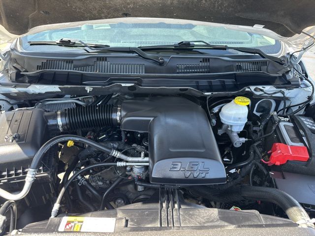 2024 RAM Ram 1500 Classic SLT - Photo 11