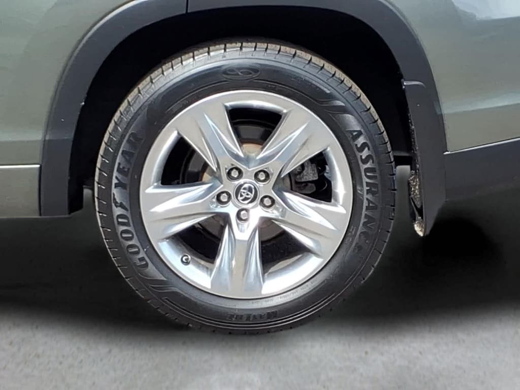 Used 2019 Toyota Highlander Limited V6 AWD (Natl)