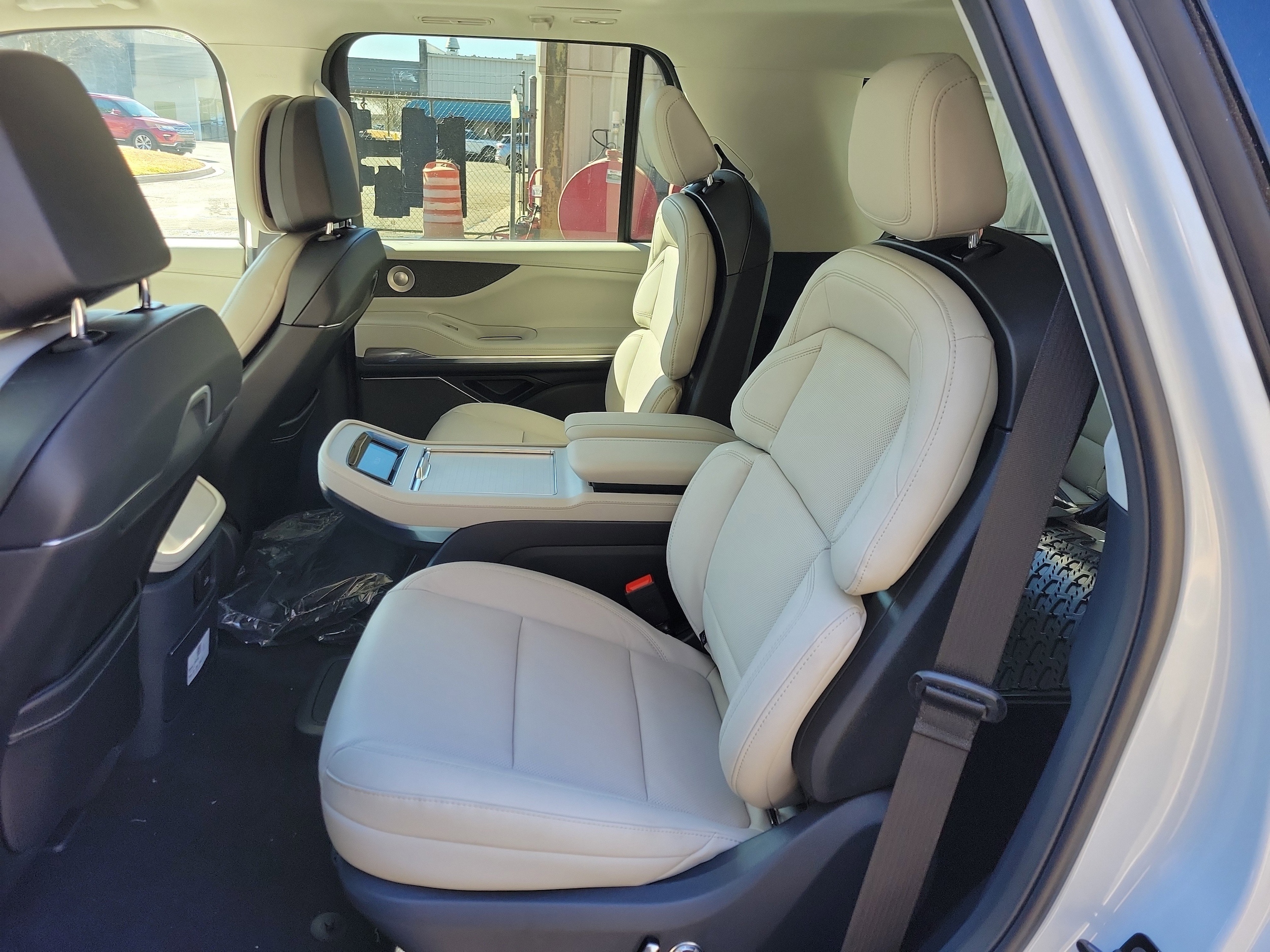 2026 Lincoln Navigator Reserve - Photo 17