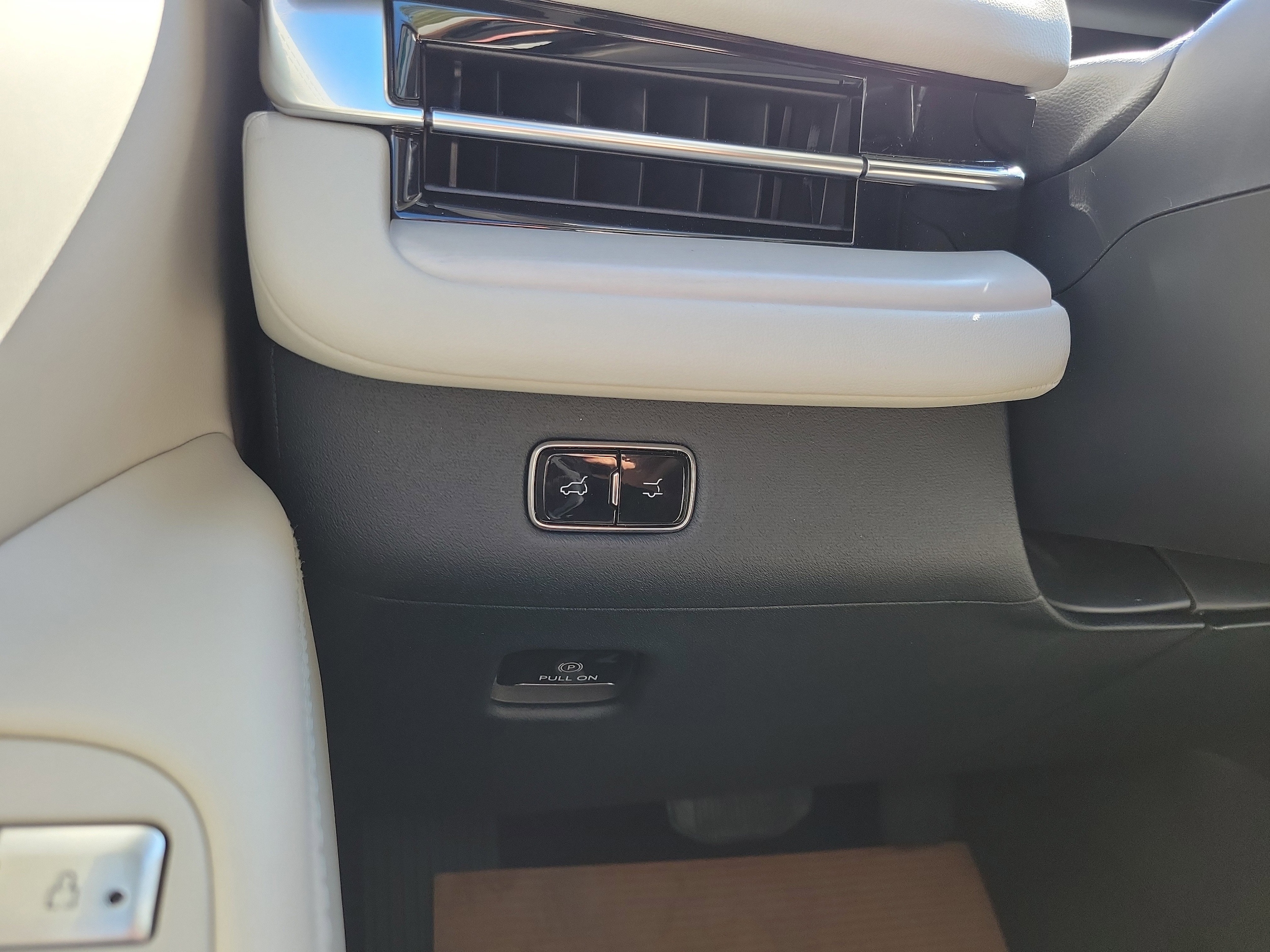 2026 Lincoln Navigator Reserve - Photo 25