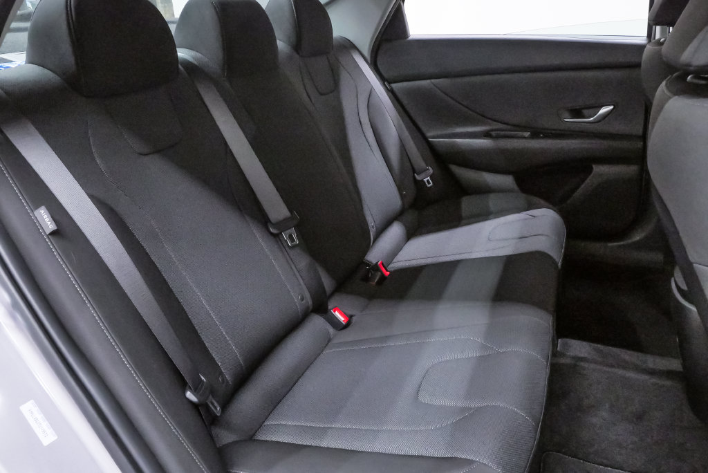 2026 Hyundai Elantra SE - Photo 11