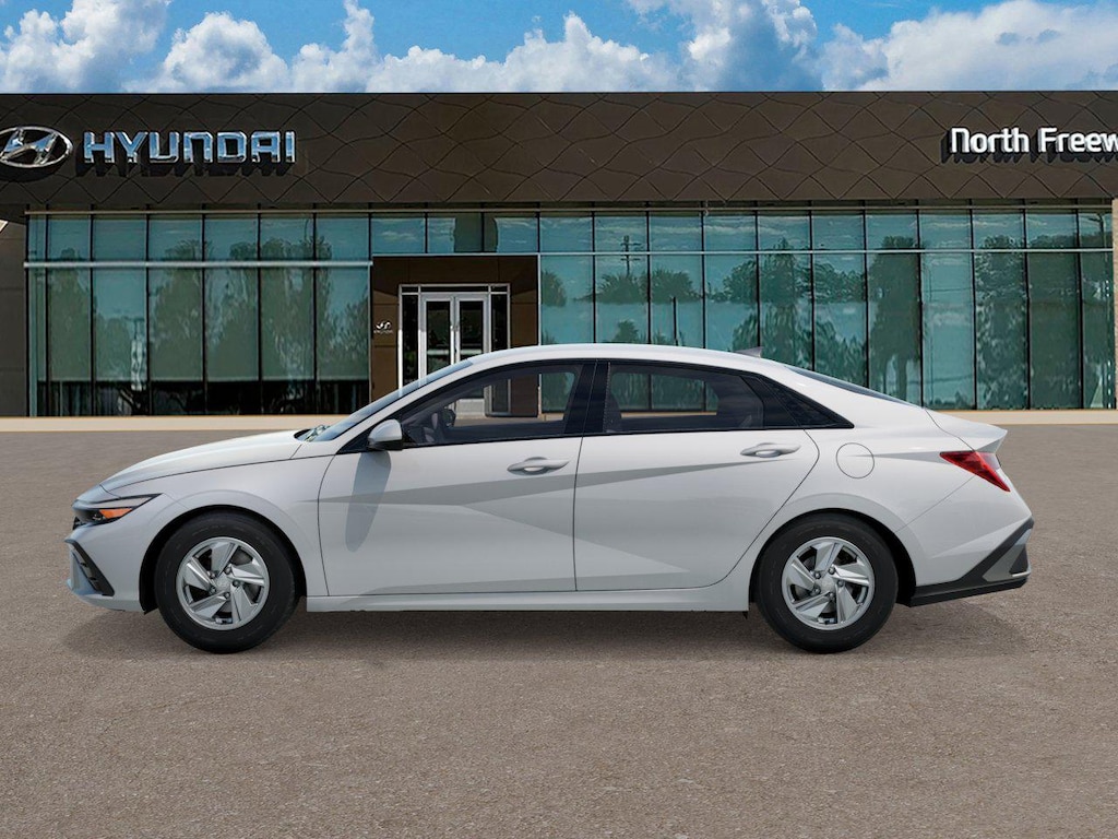 New 2026 Hyundai Elantra SE Sedan