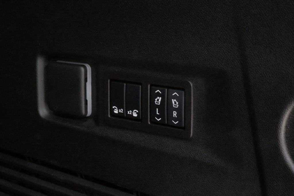 2025 Chevrolet Tahoe Z71 - Photo 32