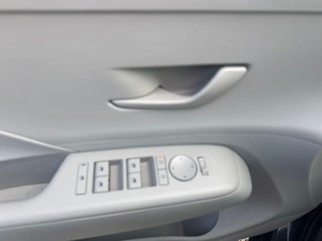 2024 Hyundai Kona SEL - Photo 12
