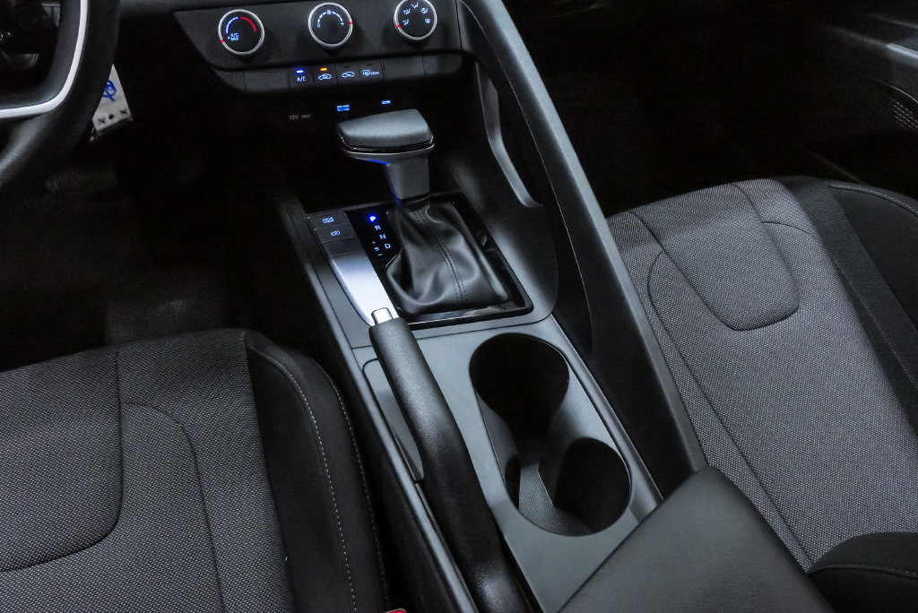 2026 Hyundai Elantra SE - Photo 18
