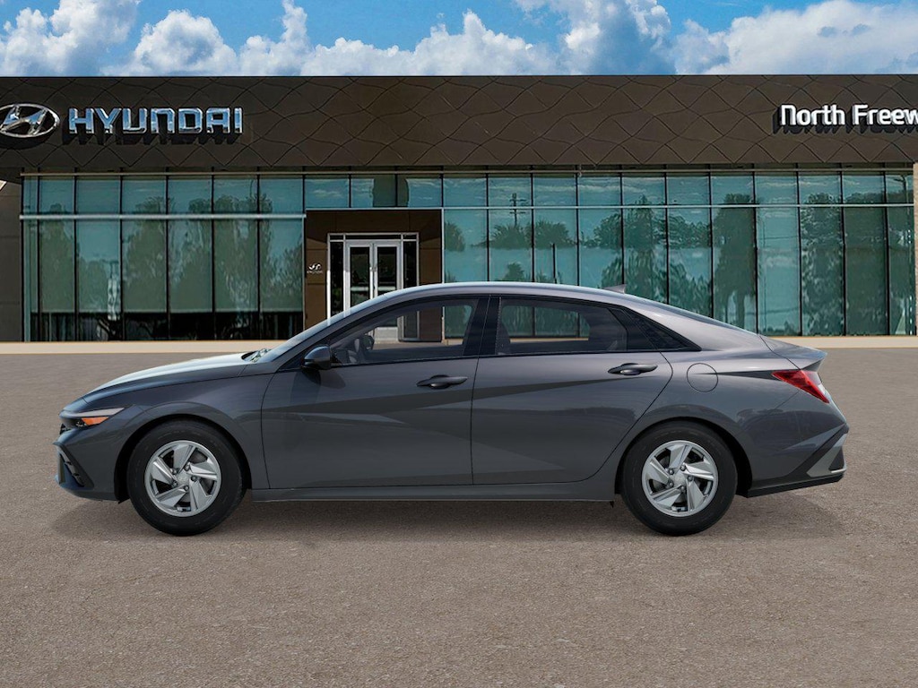 New 2026 Hyundai Elantra SE Sedan