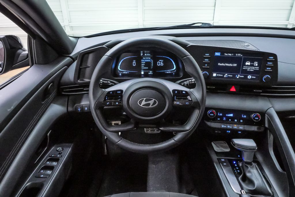 2026 Hyundai Elantra SEL Sport - Photo 18