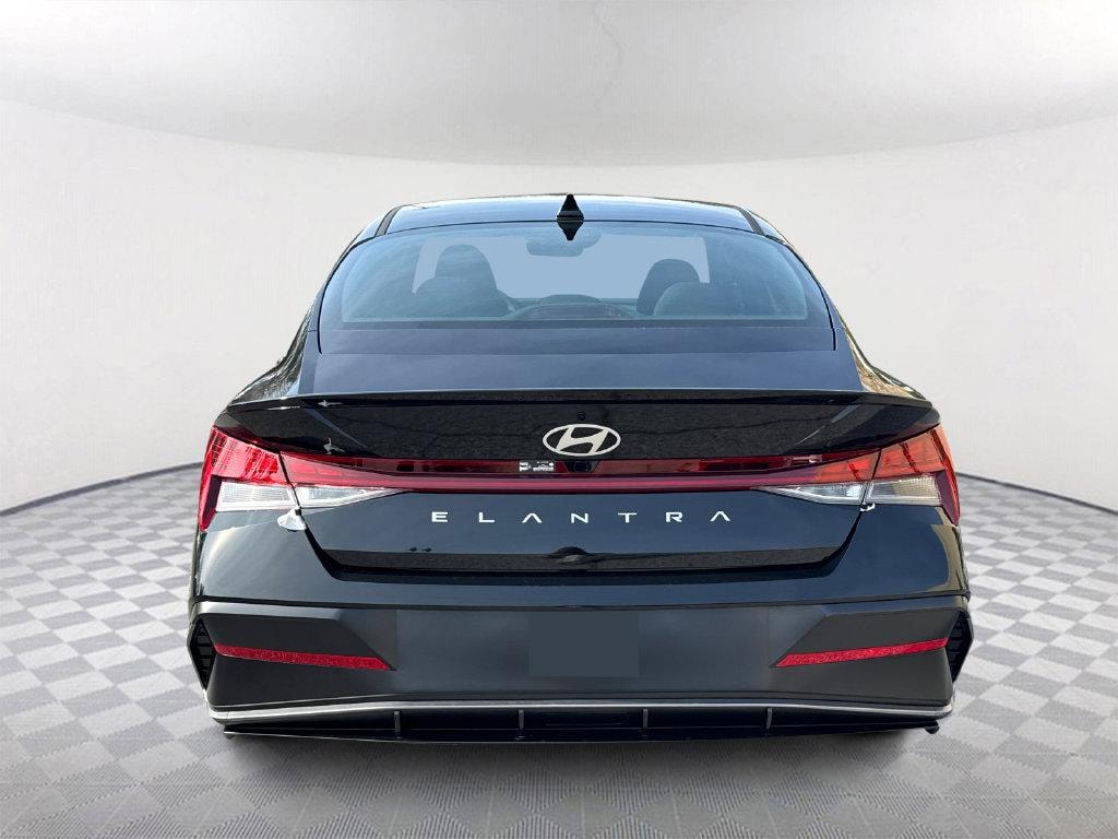 New 2026 Hyundai Elantra SEL Sport Plus Sedan
