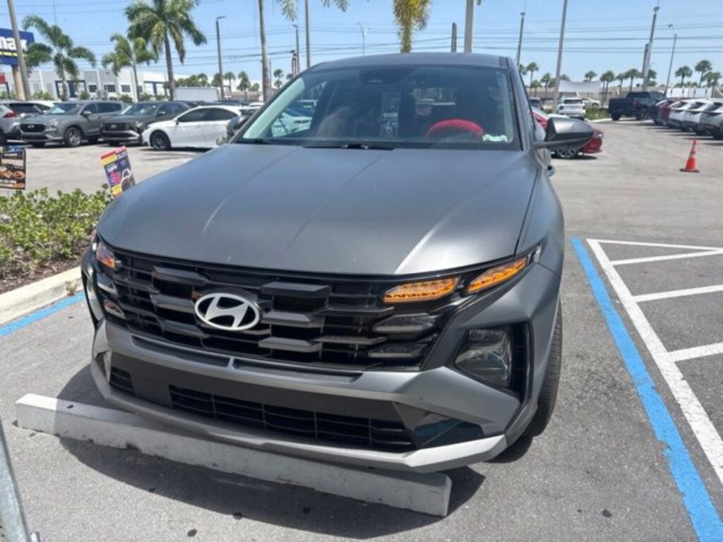 Used 2025 Hyundai Tucson SE SUV