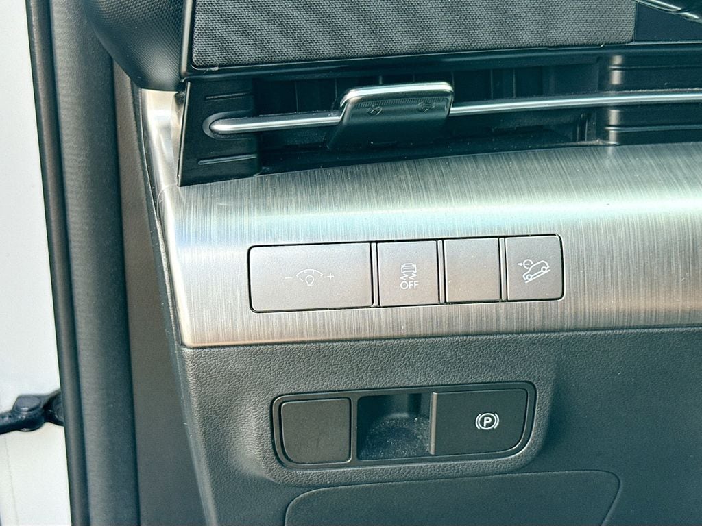 2024 Hyundai Kona SEL - Photo 10