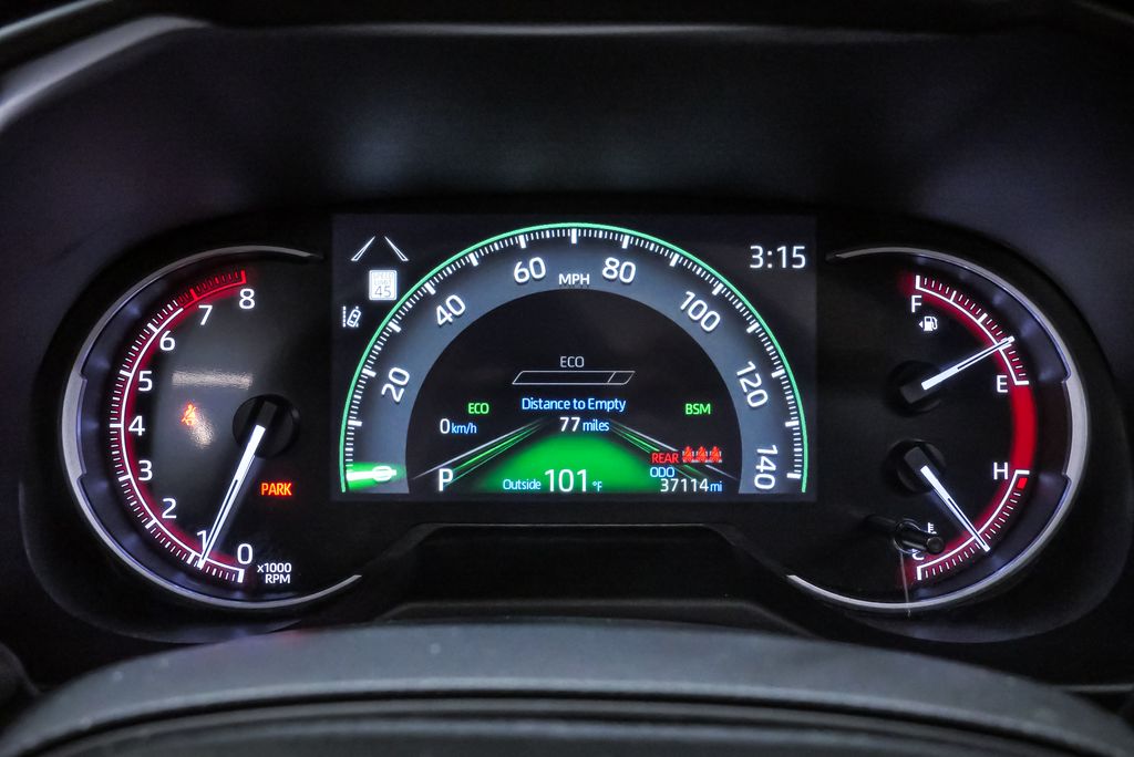 2024 Toyota RAV4 XLE - Photo 22