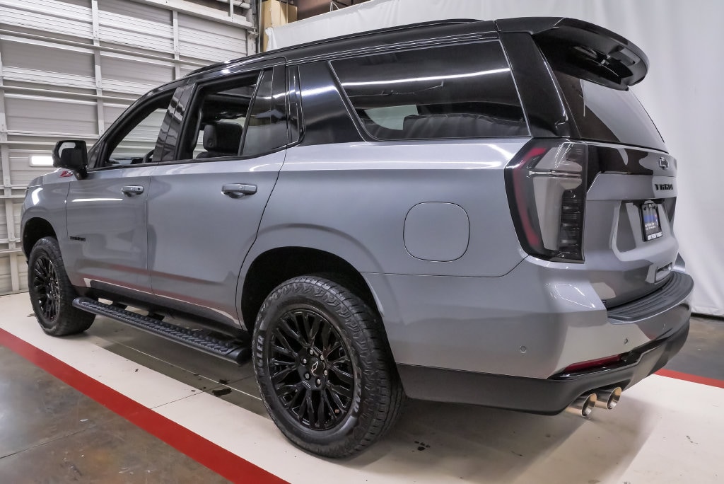 2025 Chevrolet Tahoe Z71 - Photo 8