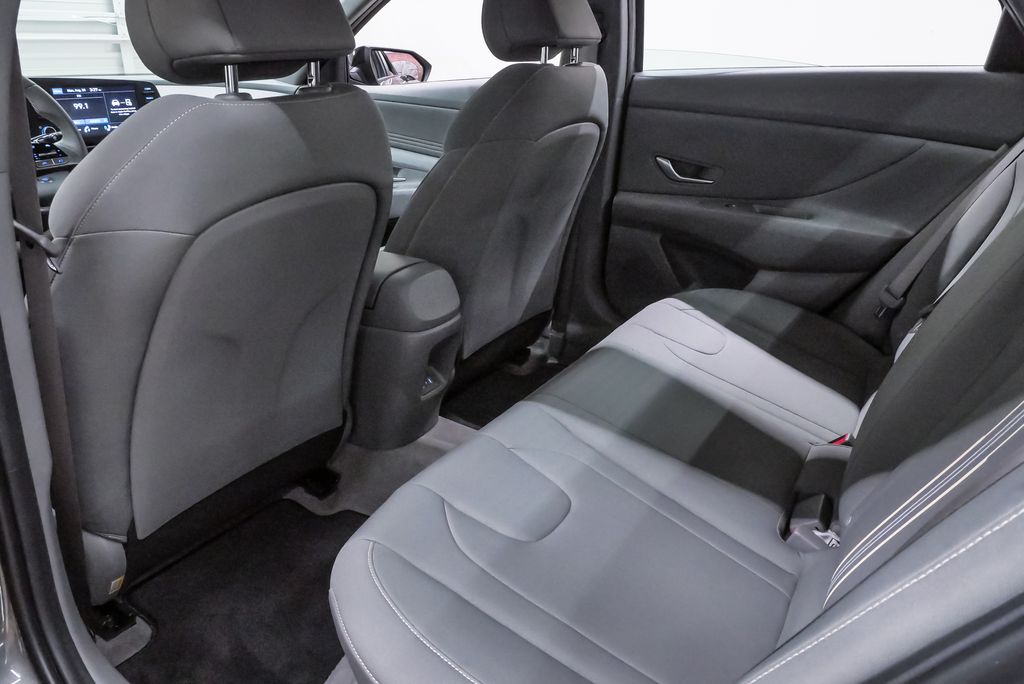 2026 Hyundai Elantra SEL Sport - Photo 10