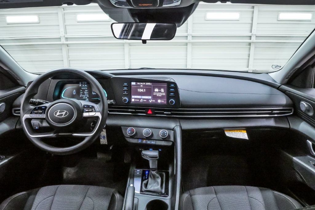 2026 Hyundai Elantra SE - Photo 15