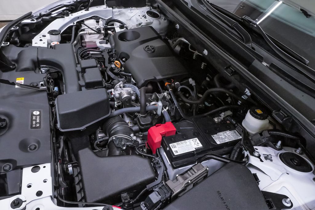 2024 Toyota RAV4 XLE - Photo 33