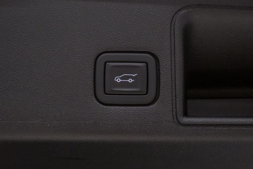 2023 GMC Terrain SLT - Photo 29