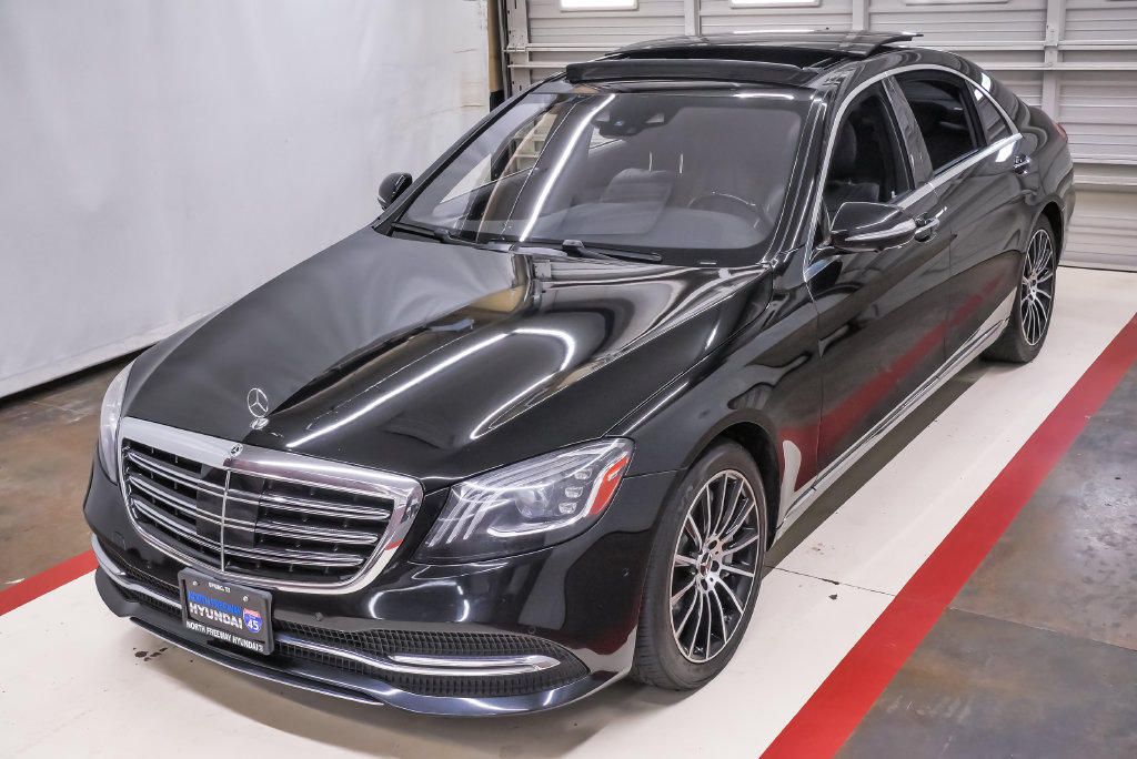  Mercedes-Benz S-Class