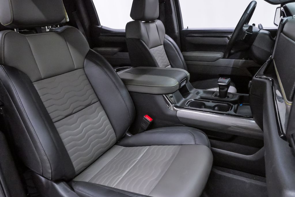 2026 Chevrolet Silverado 1500 ZR2 - Photo 14