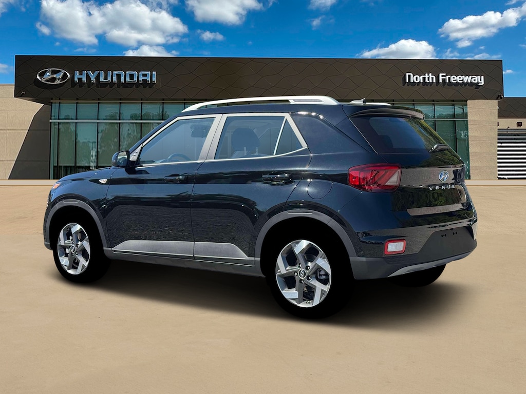 New 2026 Hyundai Venue SEL SUV