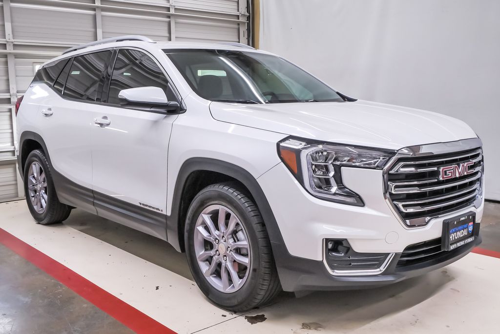 2023 GMC Terrain SLT - Photo 5