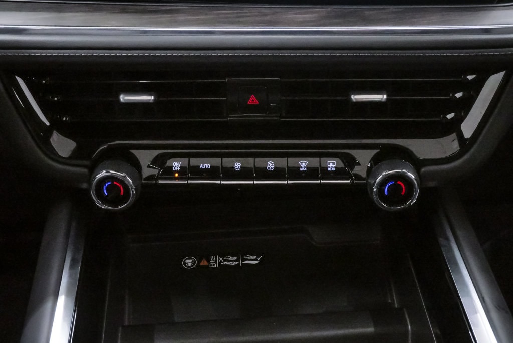 2025 Chevrolet Tahoe Z71 - Photo 19
