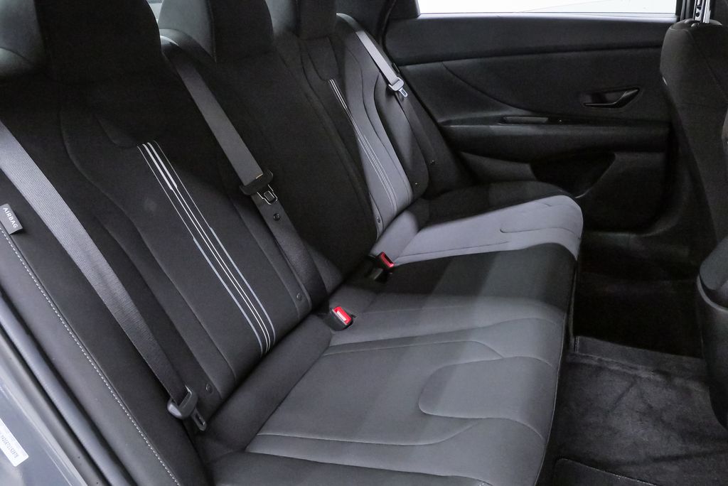 2026 Hyundai Elantra SEL Sport - Photo 11