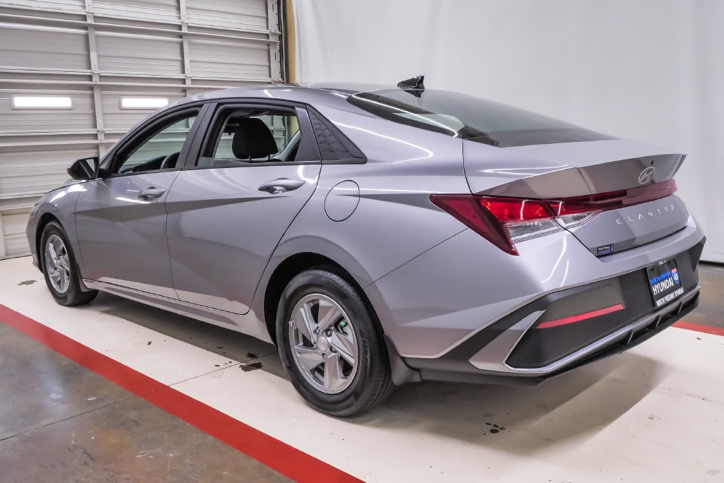 2026 Hyundai Elantra SE - Photo 8