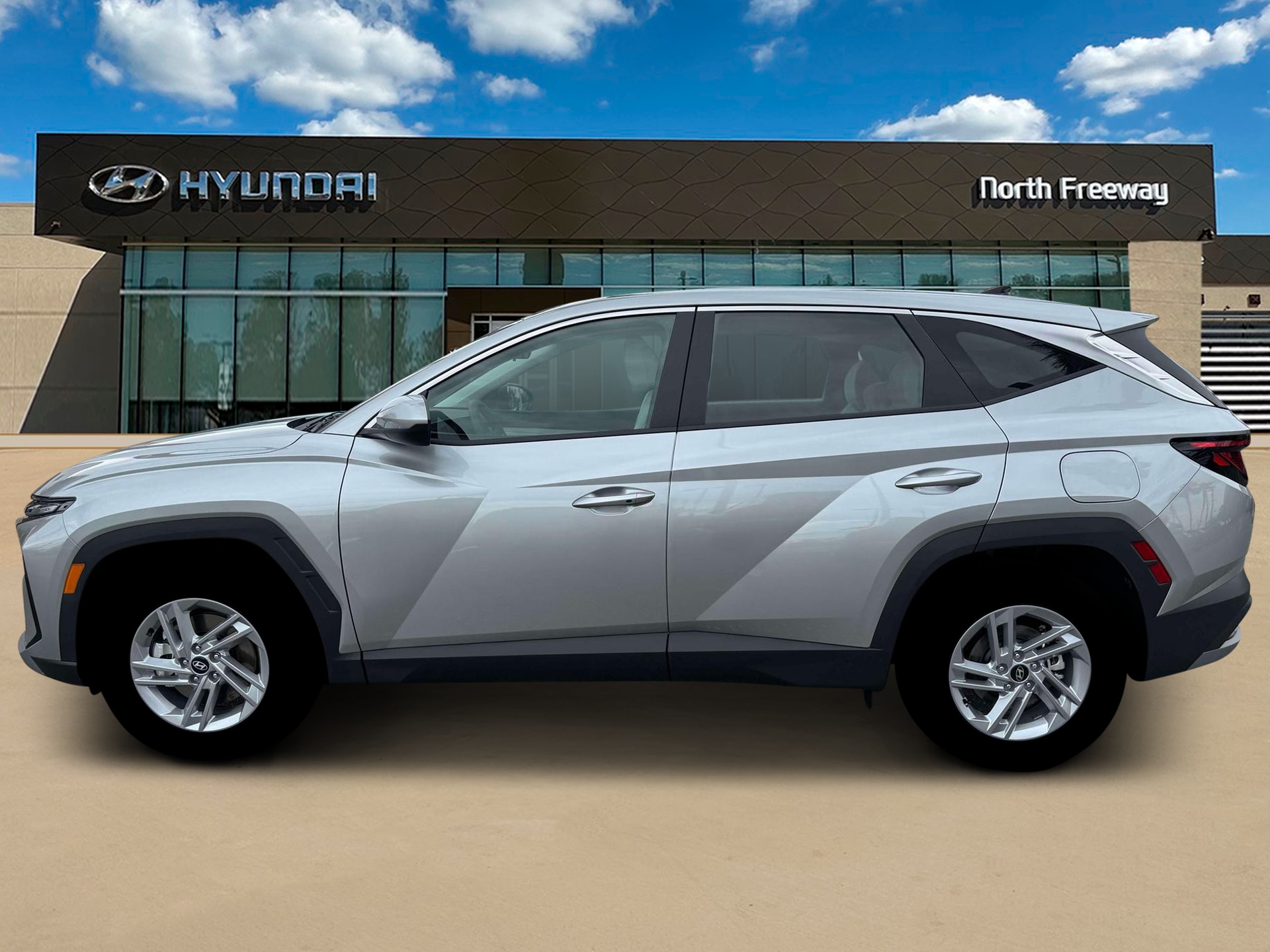 2026 Hyundai Tucson SE - Photo 3