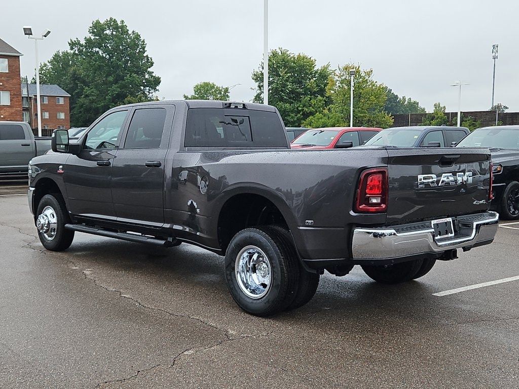 New 2027 Ram 3500 Tradesman 4x4 Crew Cab 8' Box Pickup