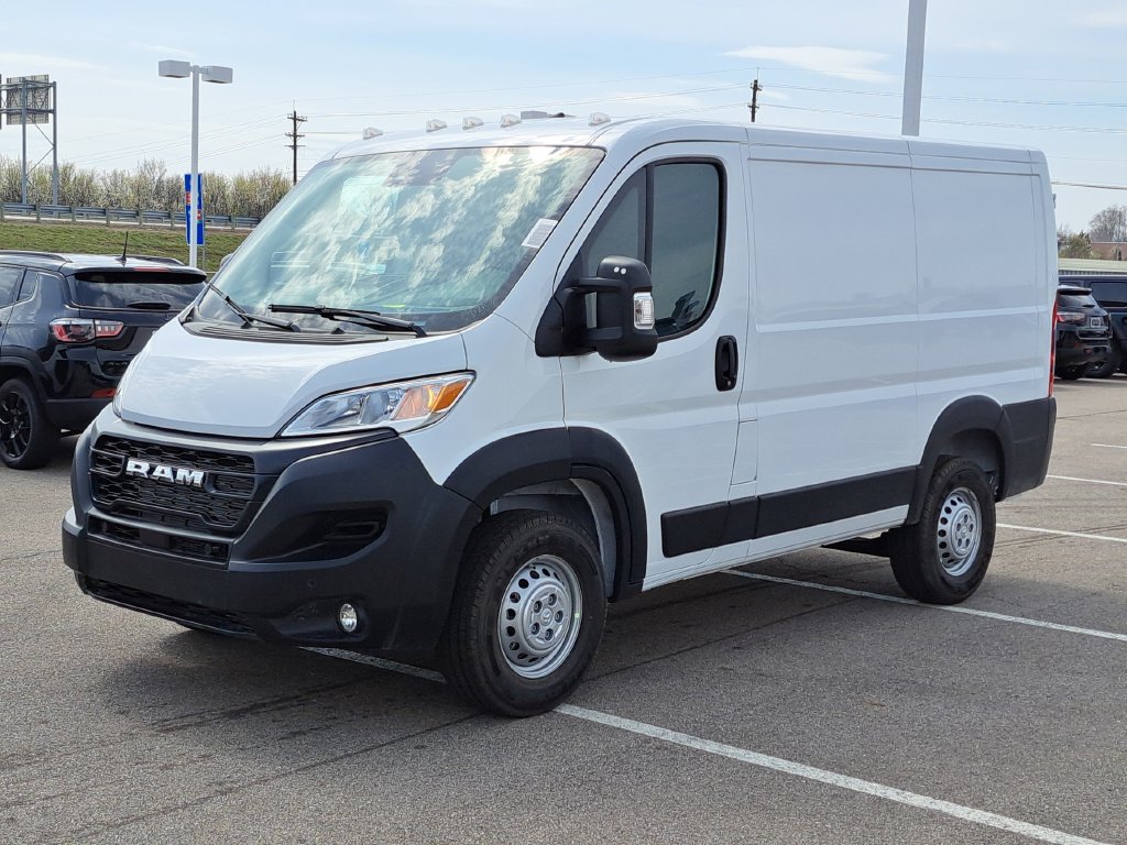 New 2026 Ram Promaster 1500 Tradesman 1500 Low Roof 118" WB w/Pass Seat Cargo Van