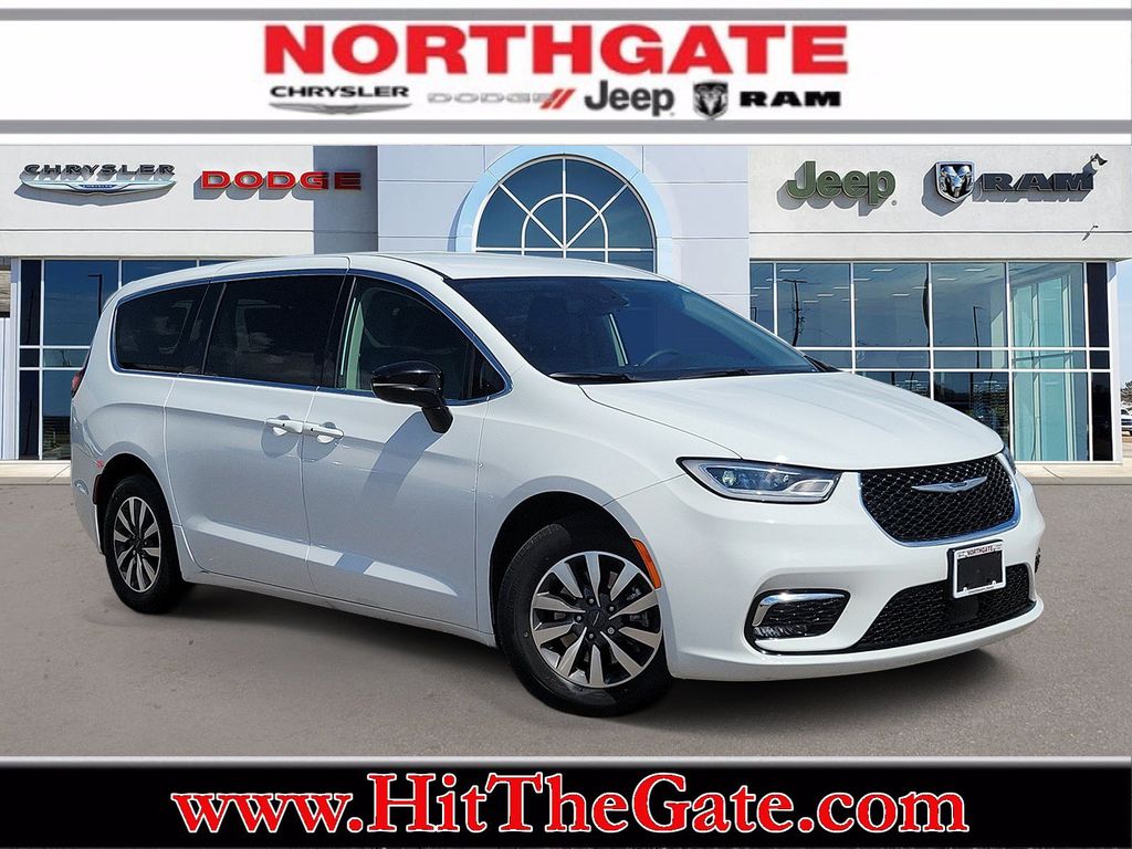2024 Chrysler Pacifica