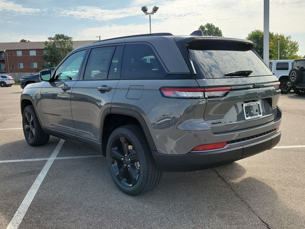 New 2027 Jeep Grand Cherokee Limited 4x4 Sport Utility
