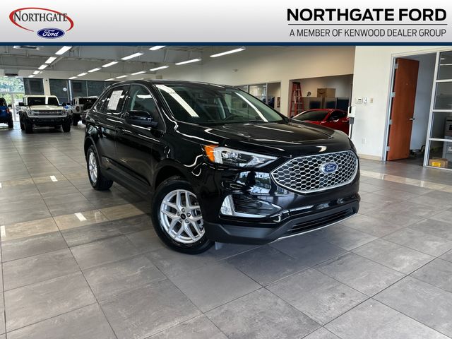 2024 Ford Edge SUV 