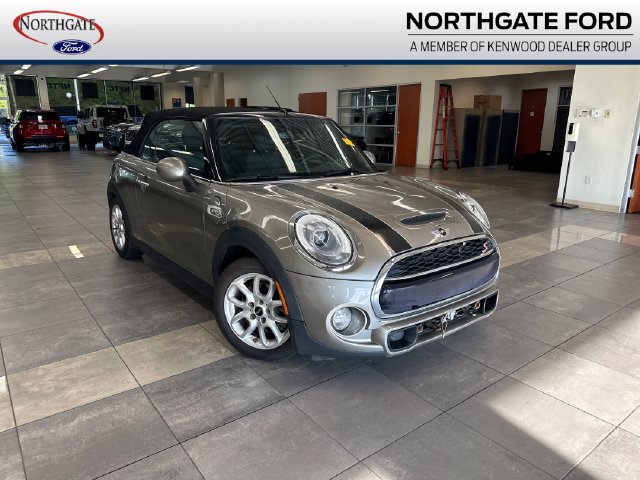 2017 MINI Cooper