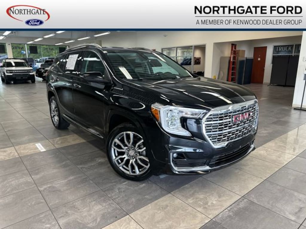 Used 2024 GMC Terrain Denali SUV